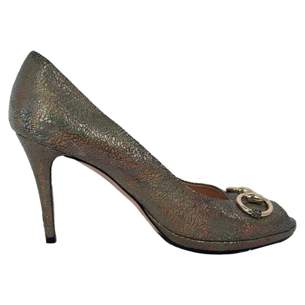 Gucci Holographic Crackle New Hollywood Horsebit Peep Toe Pumps in Gold Leather